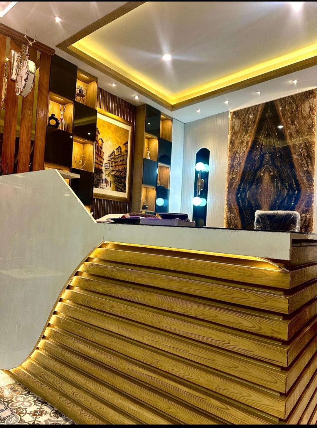 Gold Palace Hotel & Food Lounge Karandukai Экстерьер фото